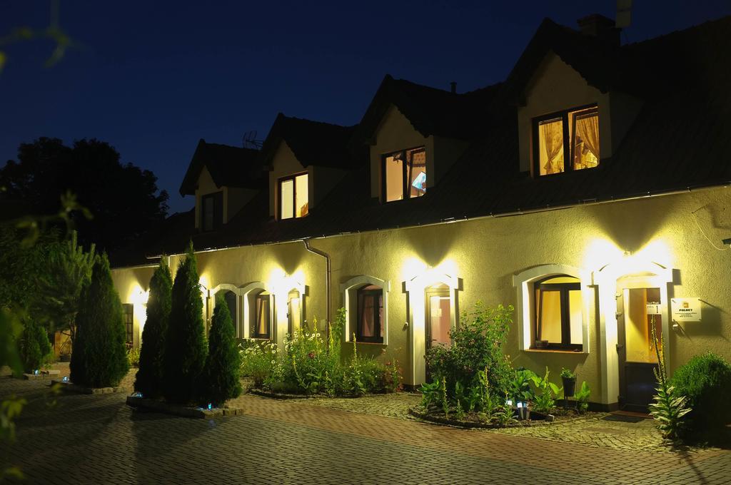 Zajazd Wiejski Szczechy Wielkie Exterior photo